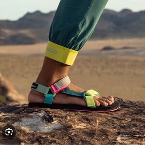 Teva X Cotopaxi Sandals, Size 7